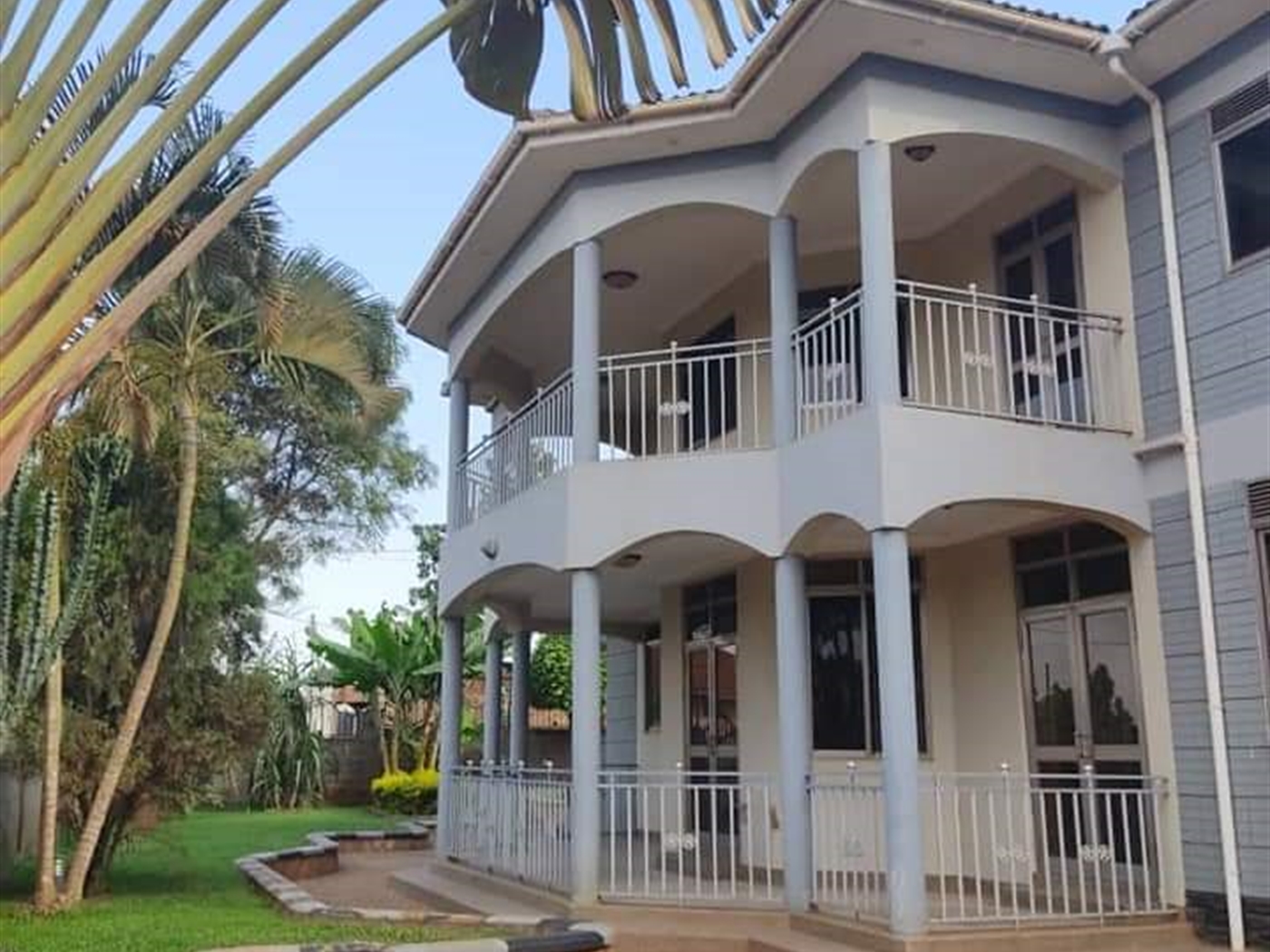 Mansion for sale in Naalya Wakiso