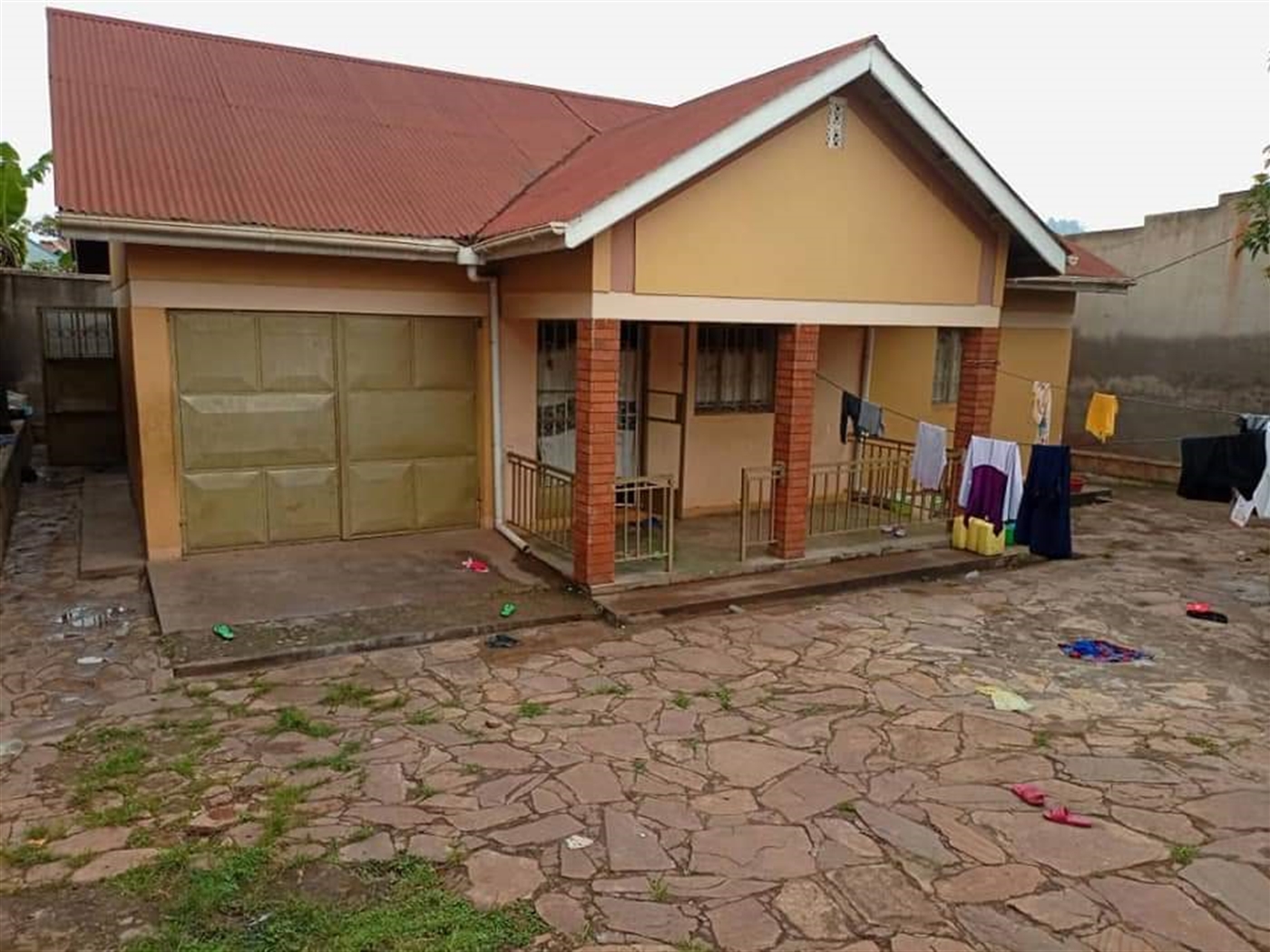 Bungalow for sale in Makindye Kampala