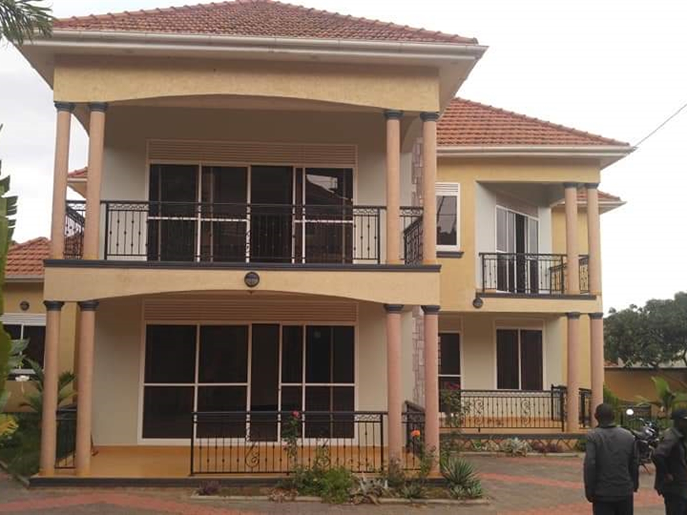 Storeyed house for sale in Munyonyo Kampala