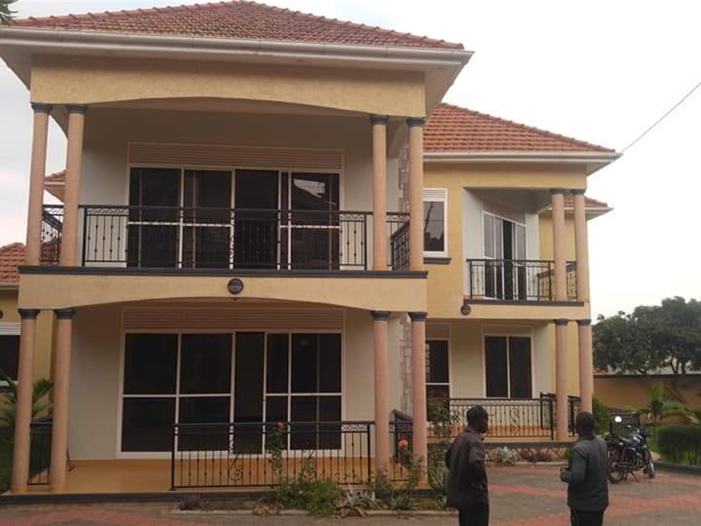 Storeyed house for sale in Munyonyo Kampala