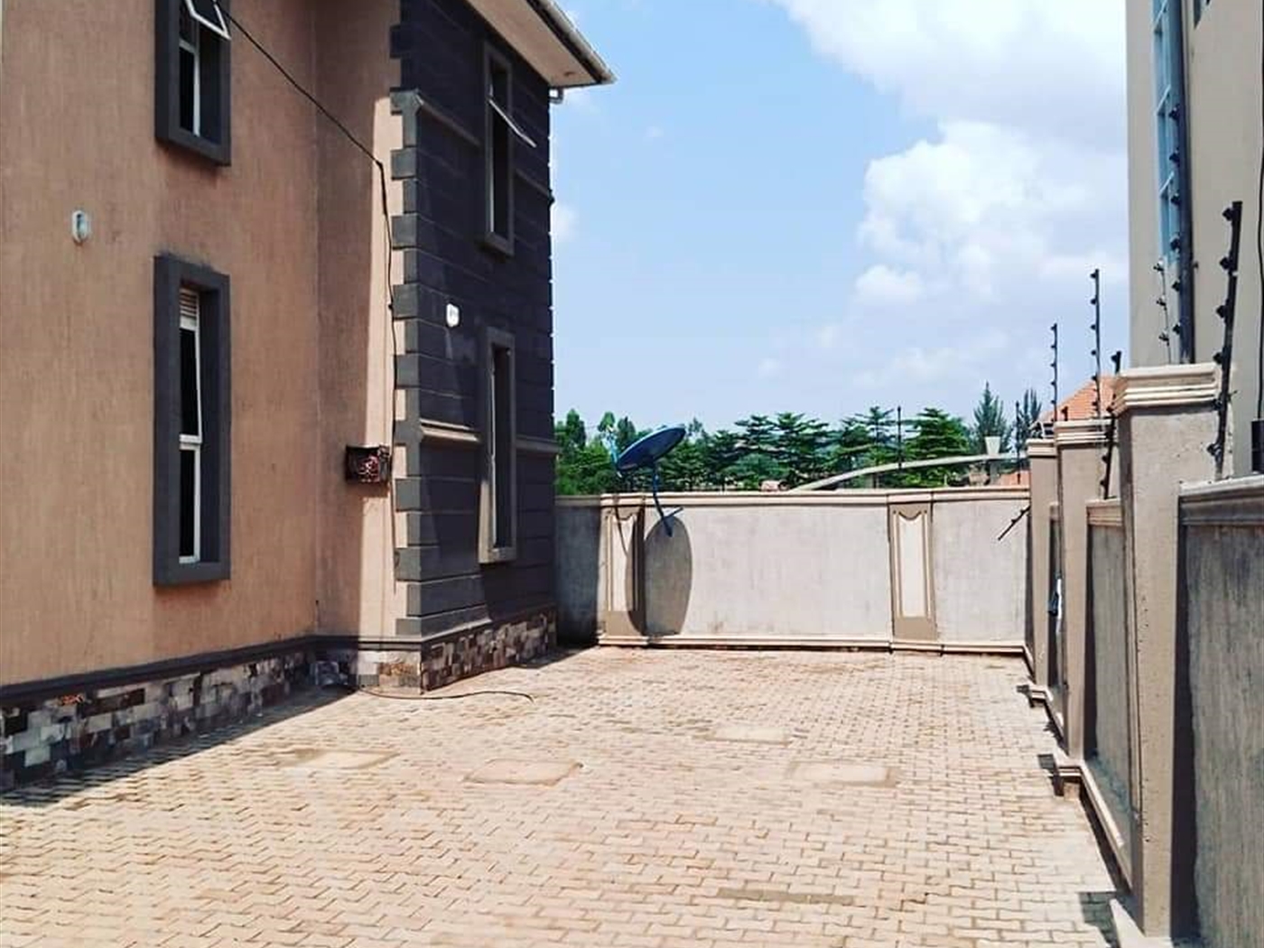 Apartment block for sale in Kisaasi Kampala