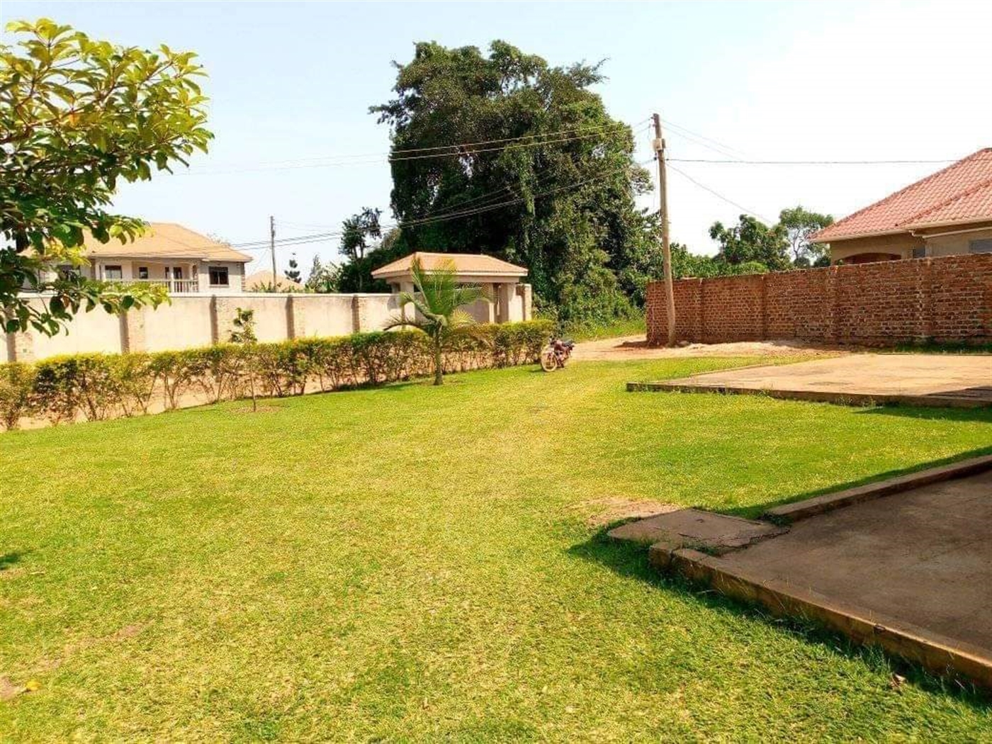 Bungalow for sale in Ssenge Wakiso