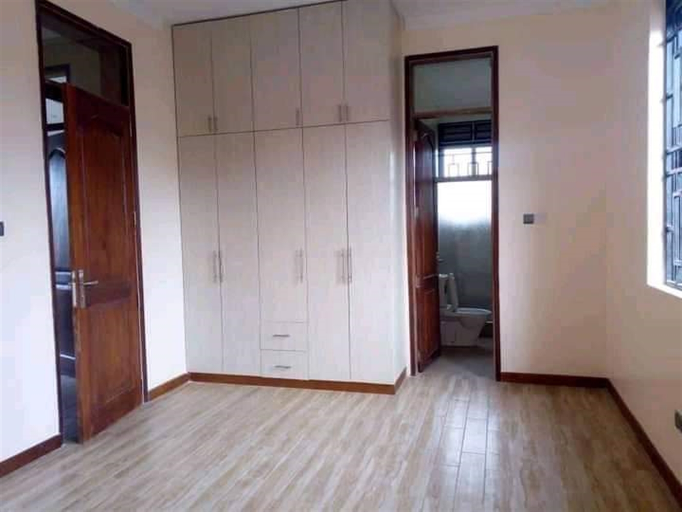 Duplex for rent in Najjera Wakiso