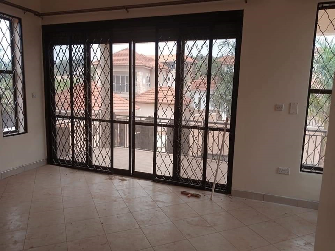 Storeyed house for rent in Kulambilo Kampala