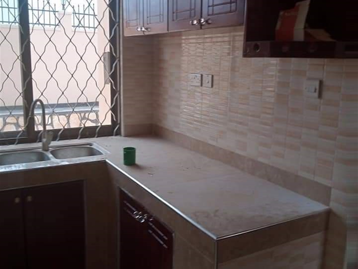 Storeyed house for rent in Kulambilo Kampala