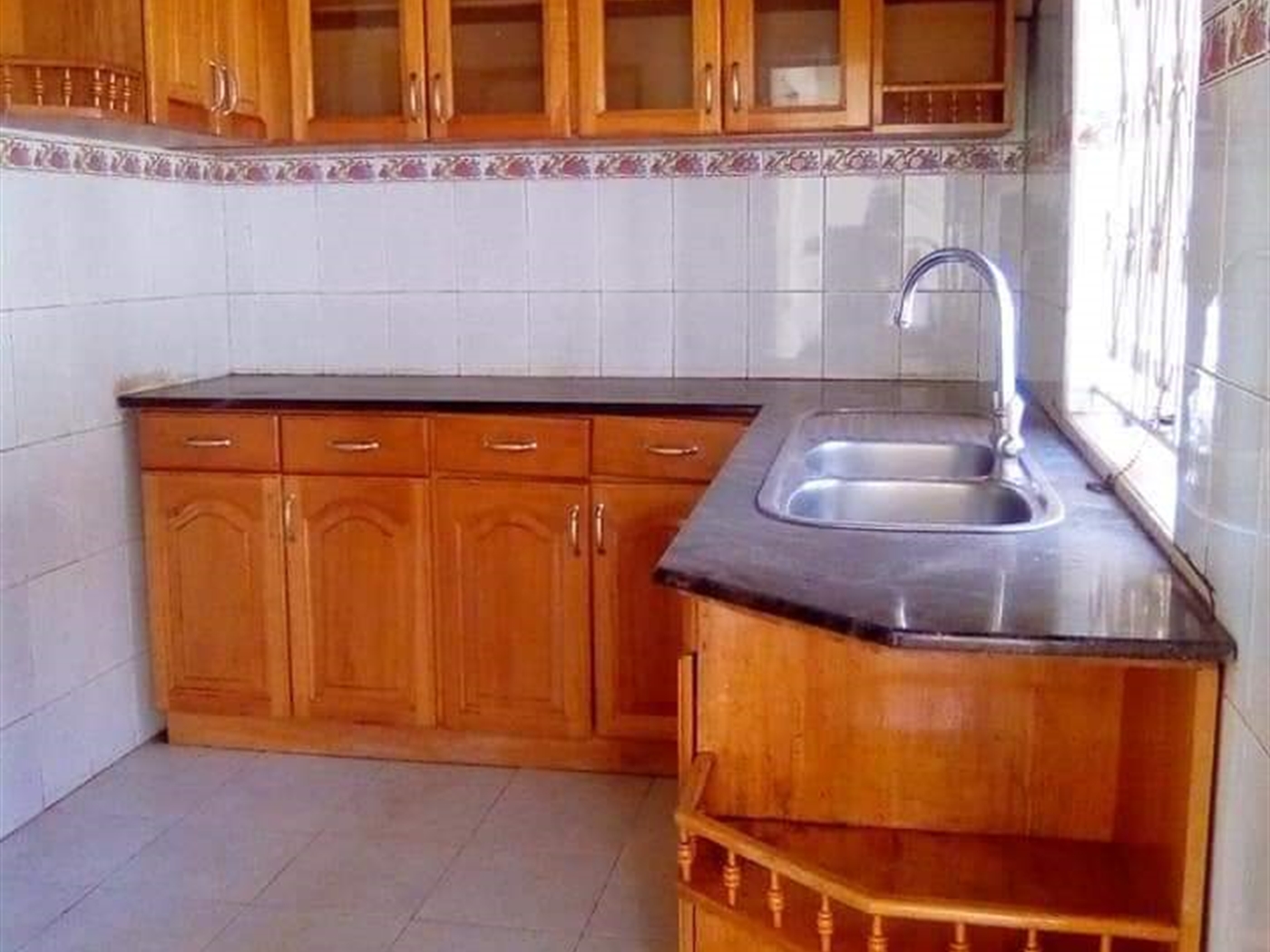 Bungalow for rent in Kyambogo Kampala