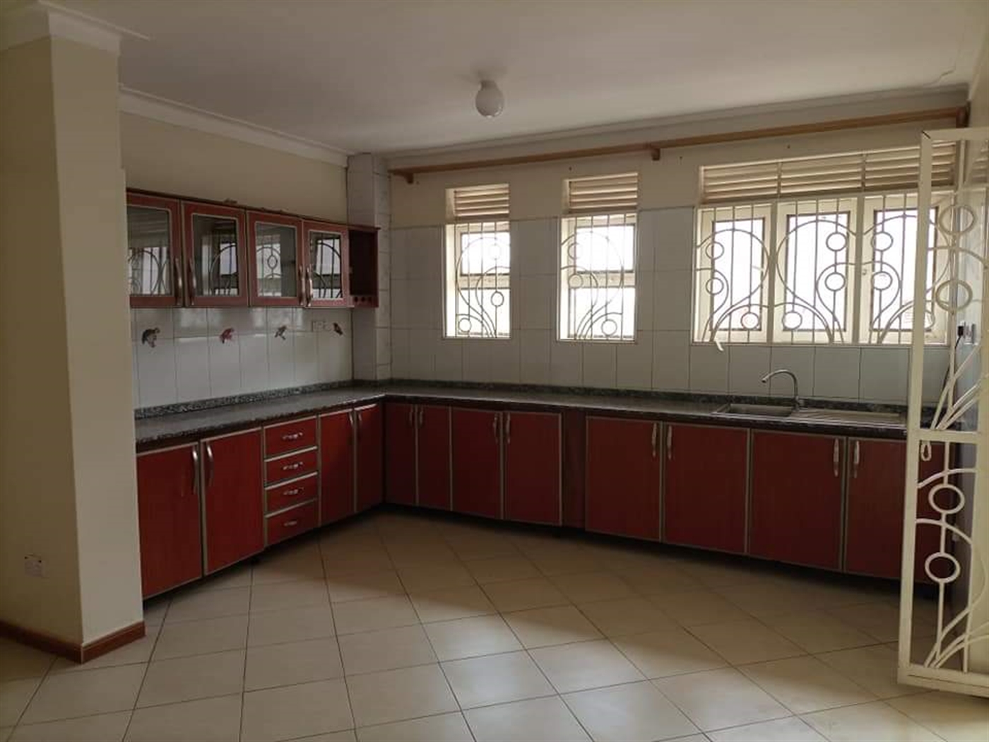 Apartment for rent in Namugongo Wakiso