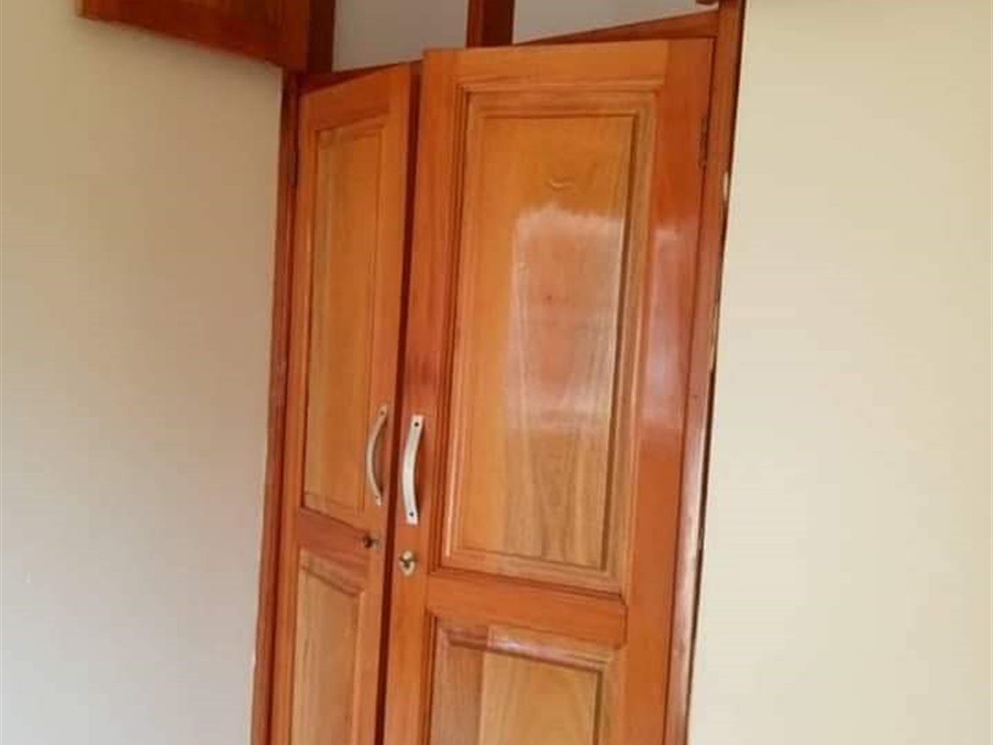 Apartment for rent in Kiwaatule Kampala