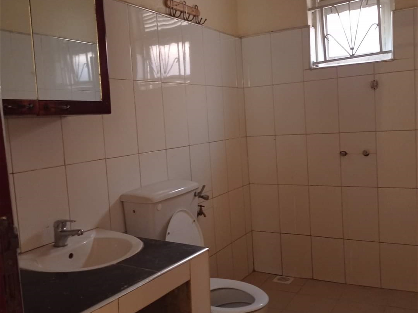 Bungalow for rent in Kyaliwajjala Wakiso