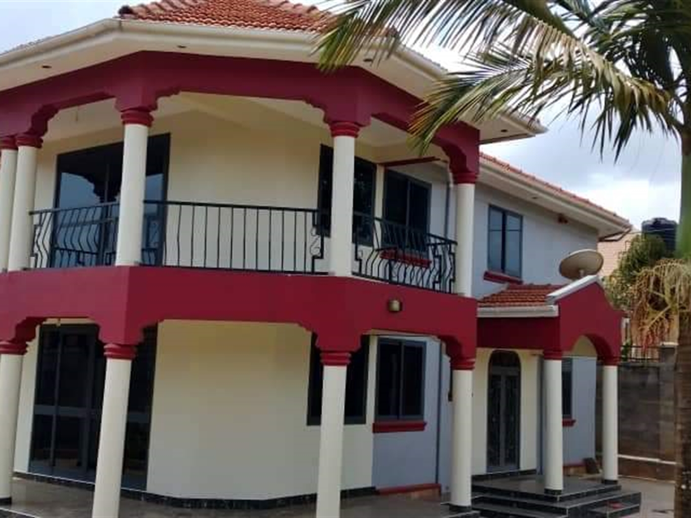 Mansion for sale in Bweyogerere Wakiso