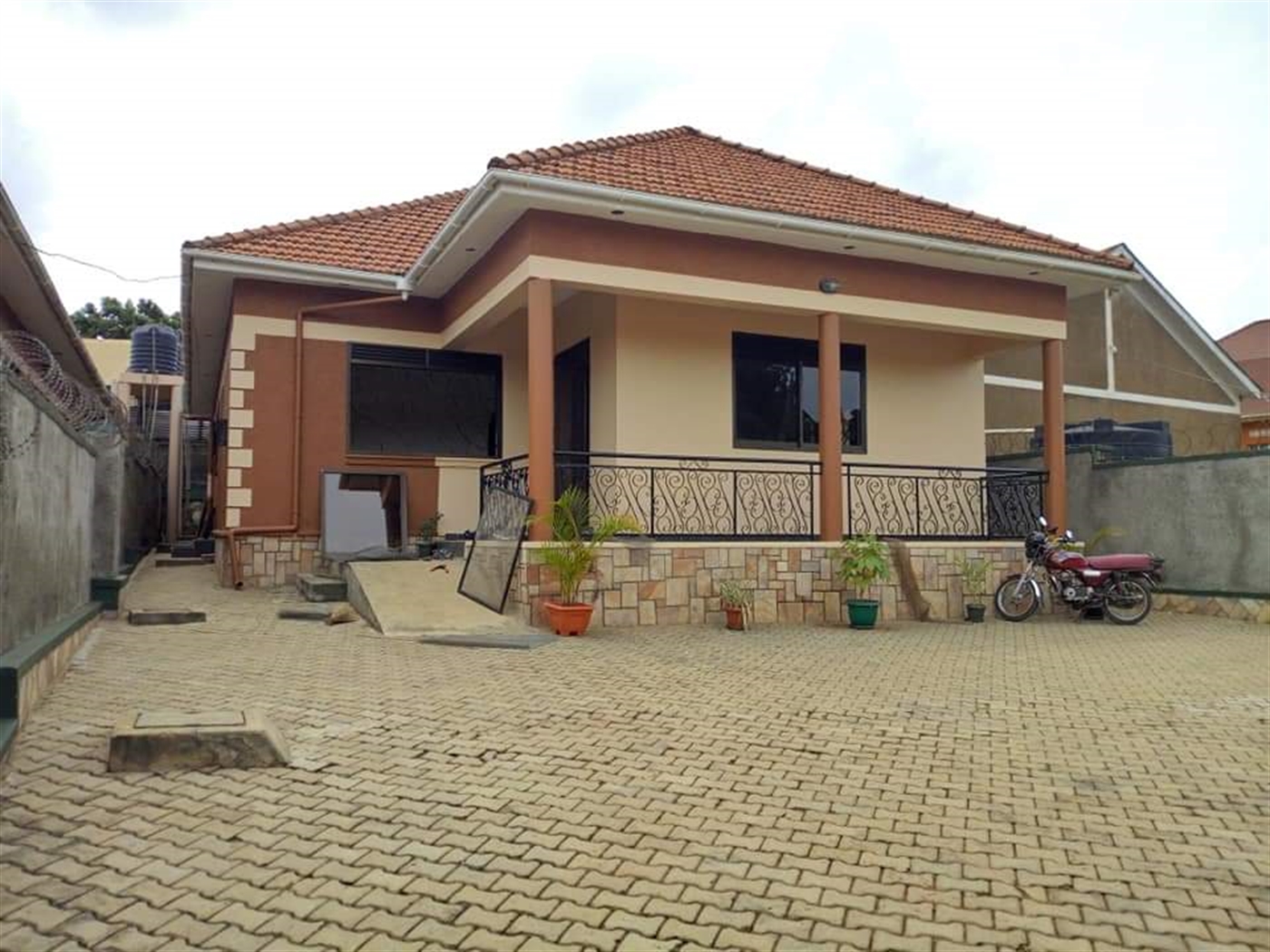 Bungalow for rent in Kira Wakiso