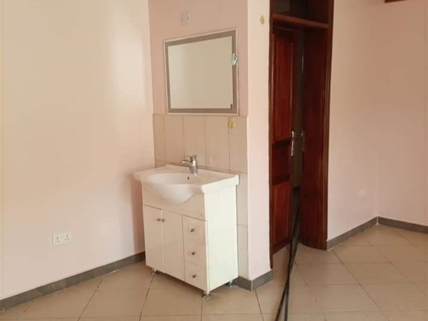 Apartment for rent in Kyanja Kampala