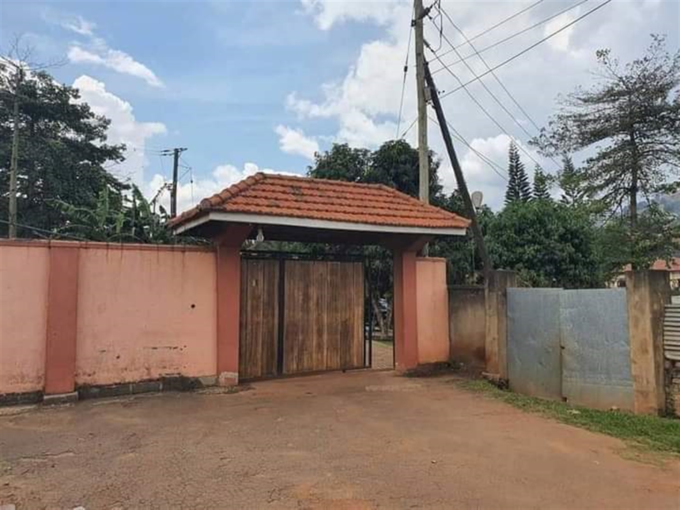 Mansion for sale in Kololo Kampala