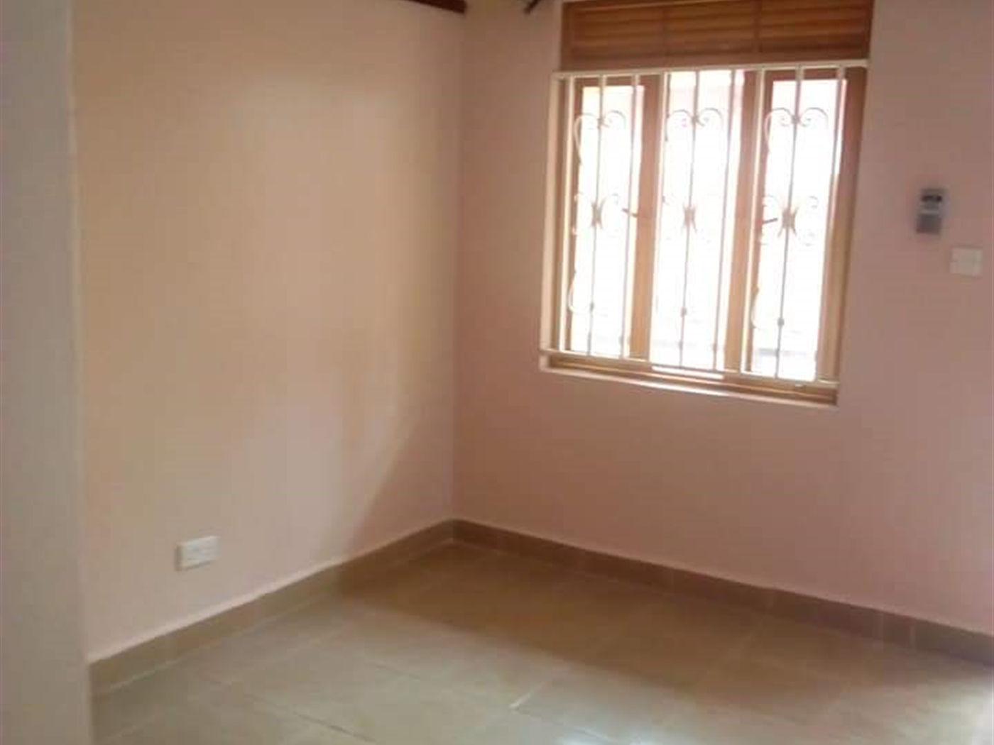 Semi Detached for rent in Bweyogerere Wakiso