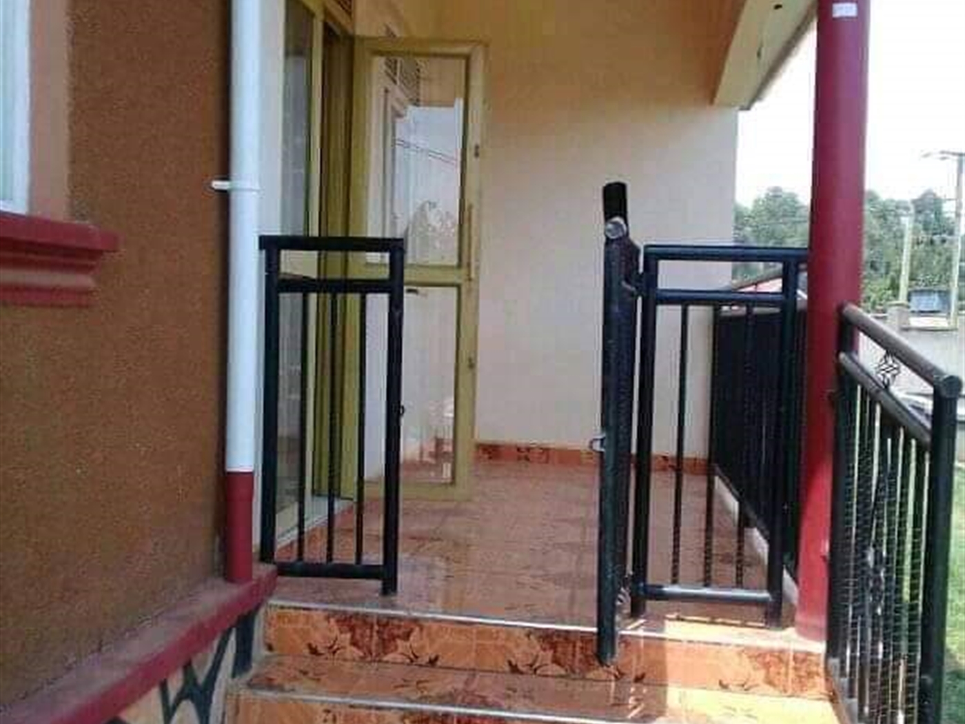 Semi Detached for rent in Mpererwe Kampala