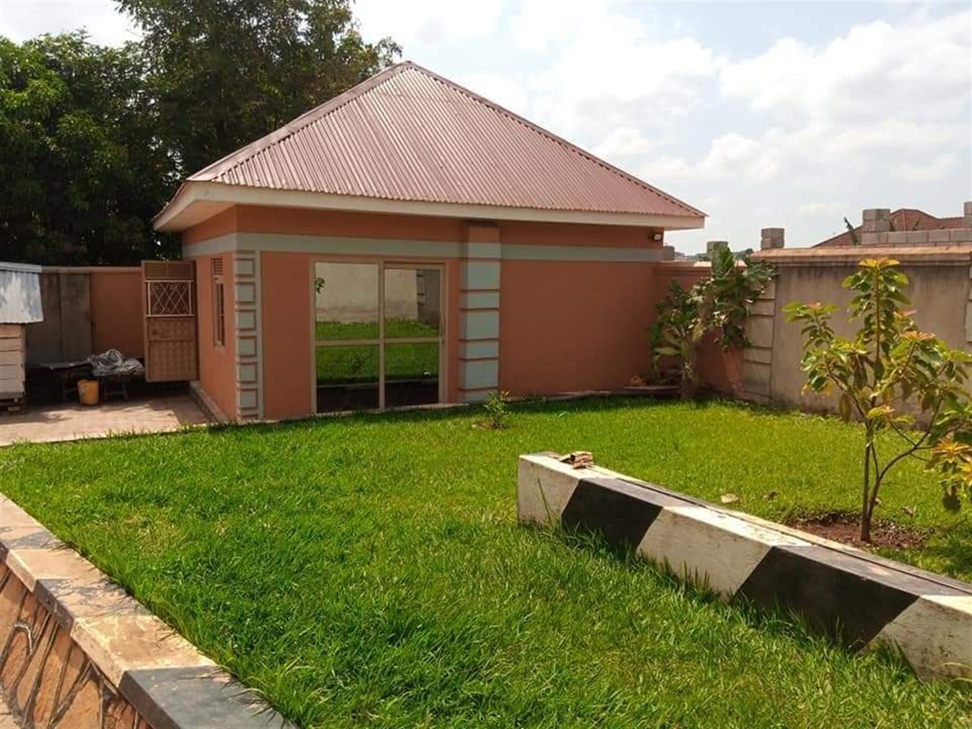 Semi Detached for rent in Najjera Wakiso