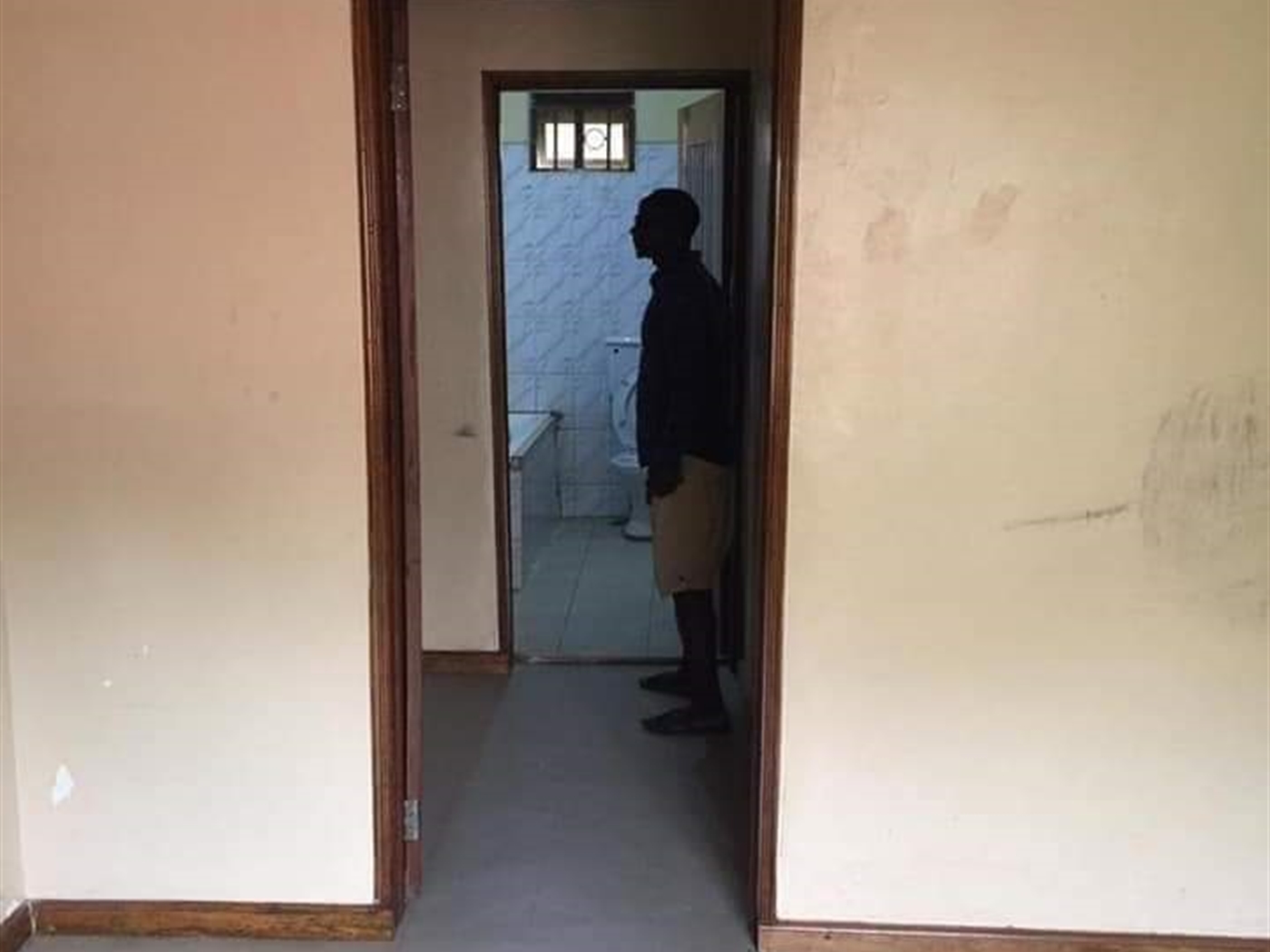 Semi Detached for rent in Mutungo Kampala