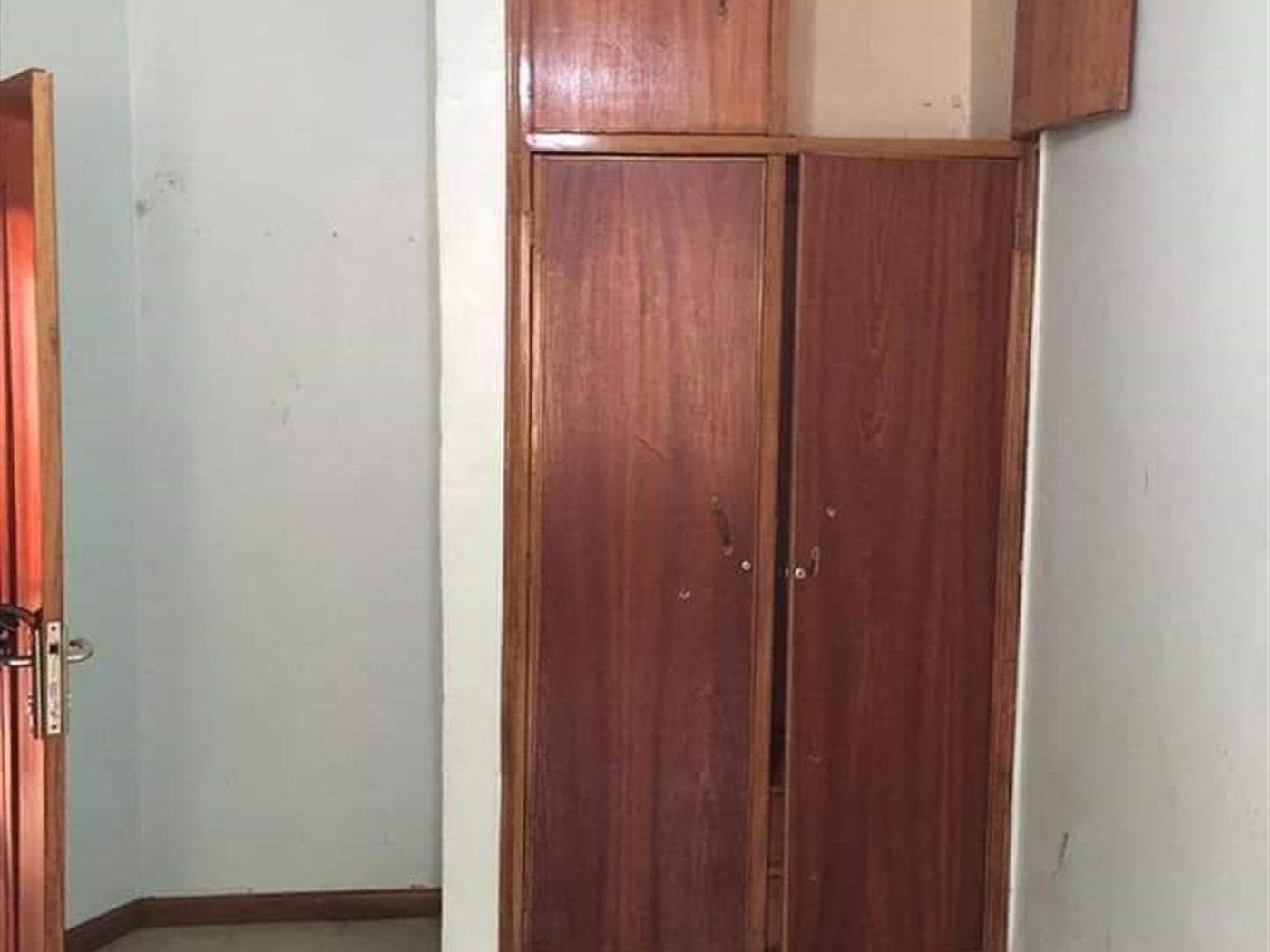 Semi Detached for rent in Mutungo Kampala