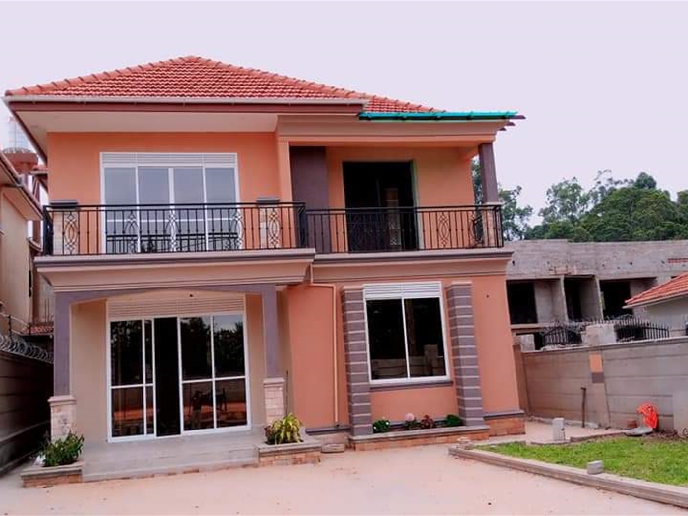 Storeyed house for sale in Kira Wakiso