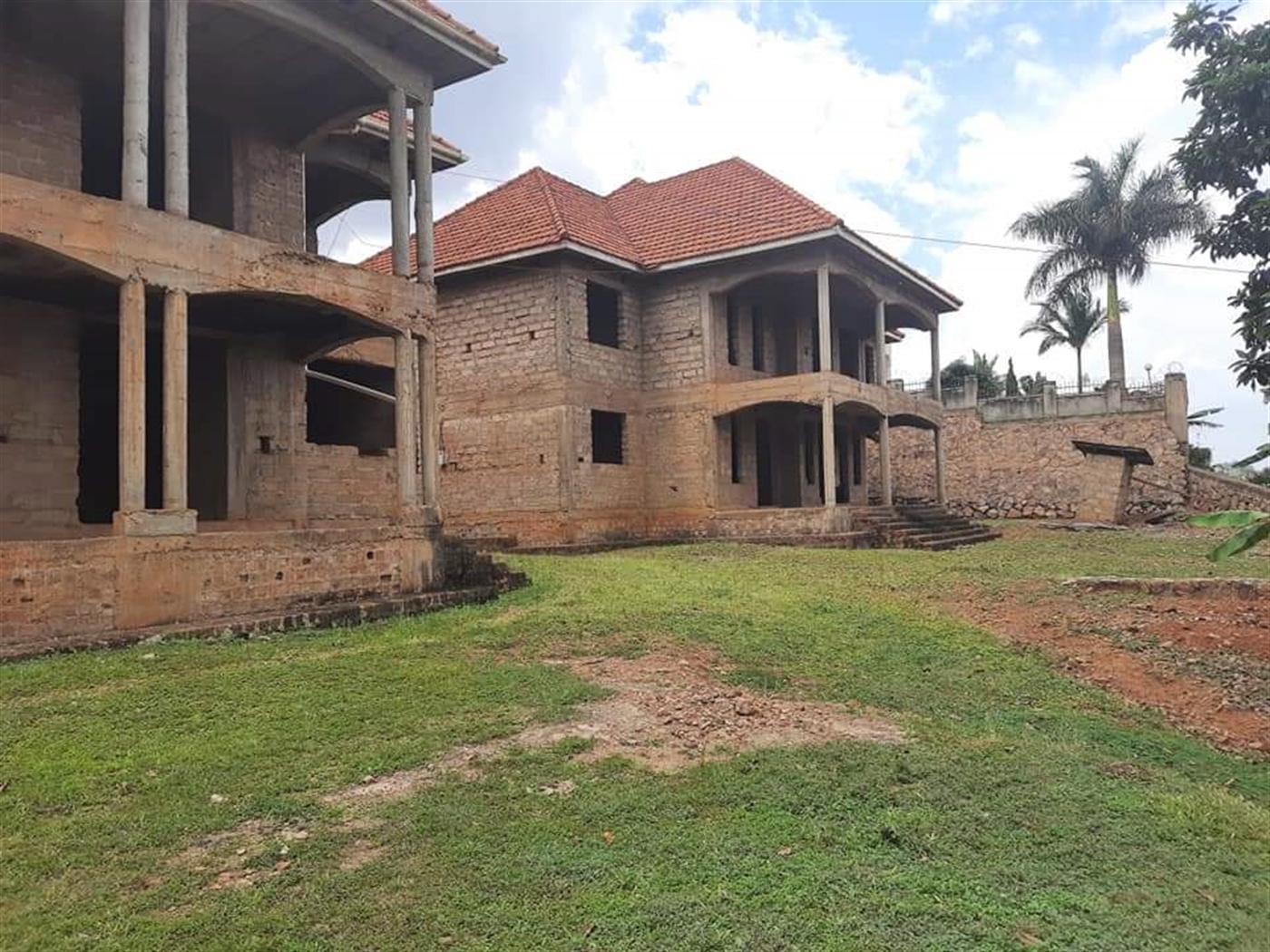 Shell House for sale in Seguku Kampala