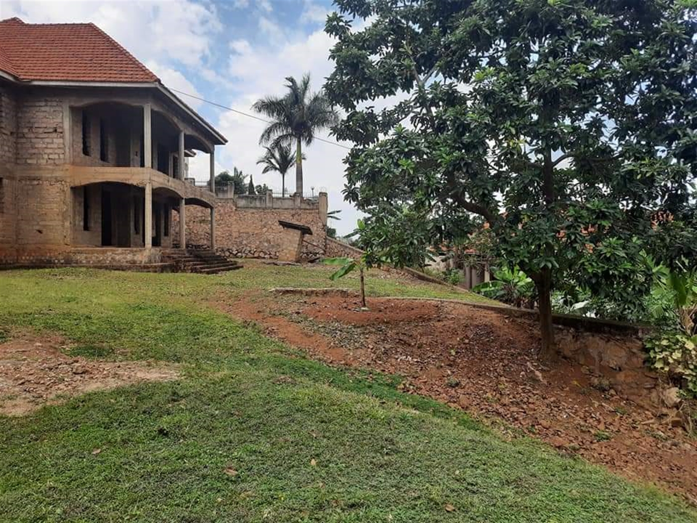 Shell House for sale in Seguku Kampala