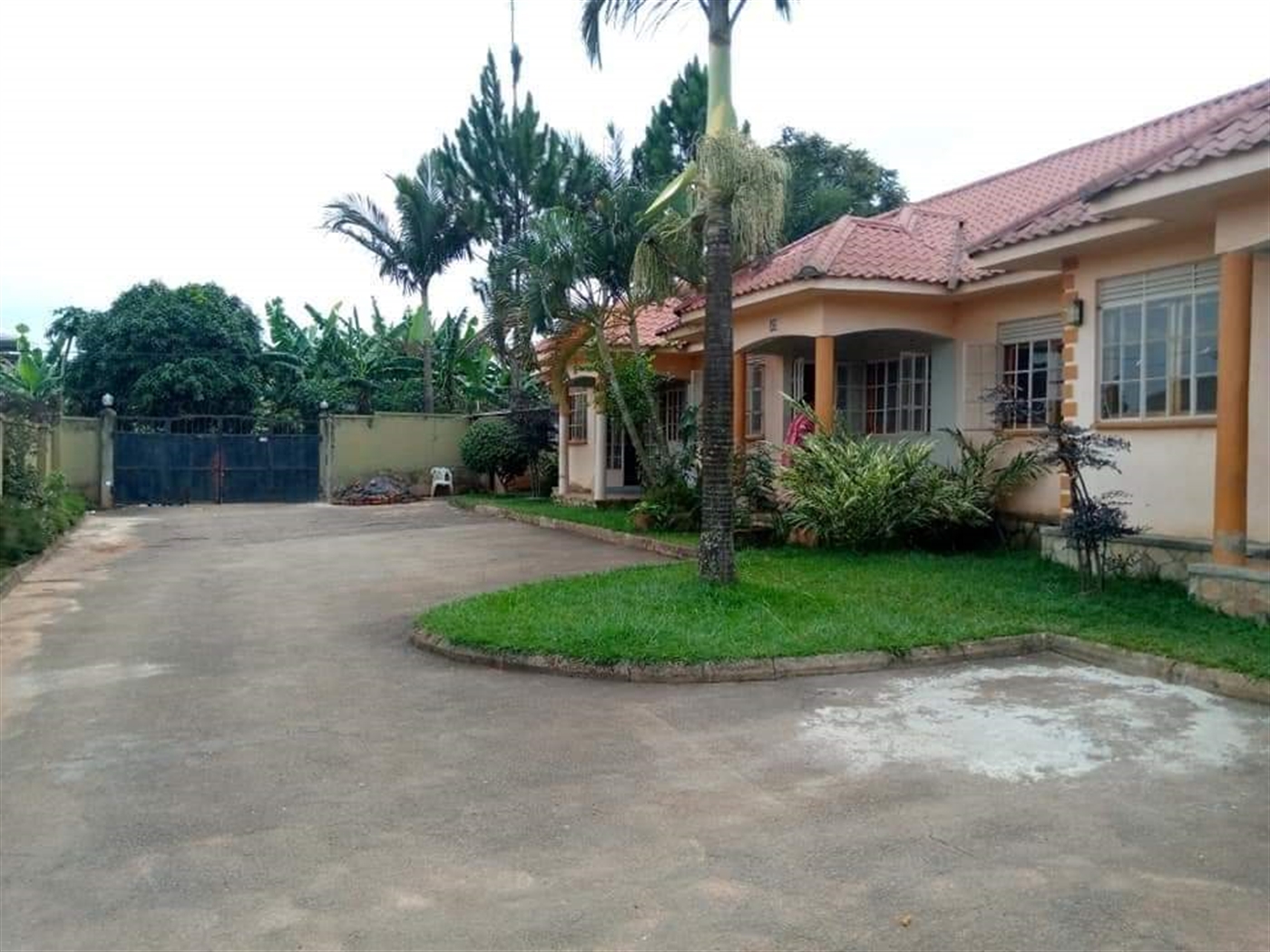 Semi Detached for rent in Kyanja Kampala