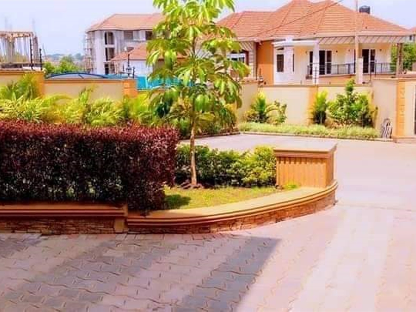 Mansion for sale in Kiwaatule Kampala