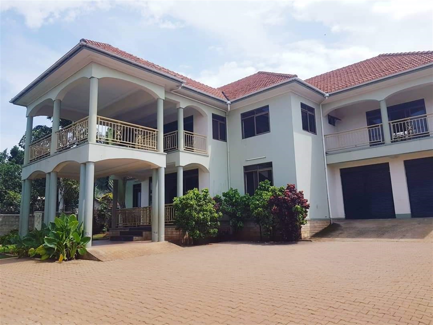 Mansion for sale in Muyenga Kampala