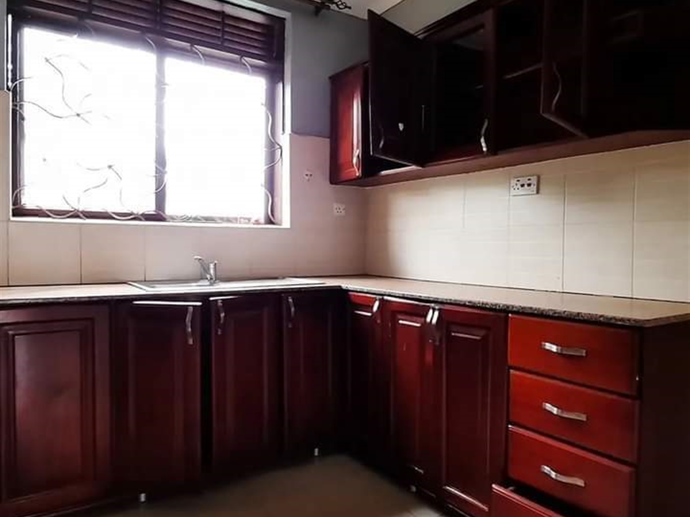 Apartment for rent in Kisaasi Kampala