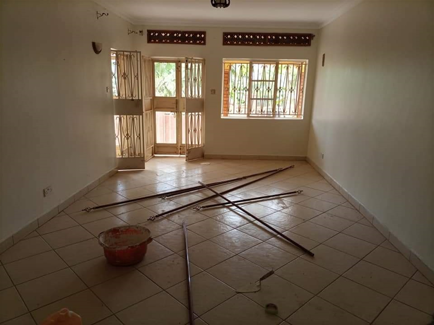 Bungalow for rent in Kulambilo Kampala