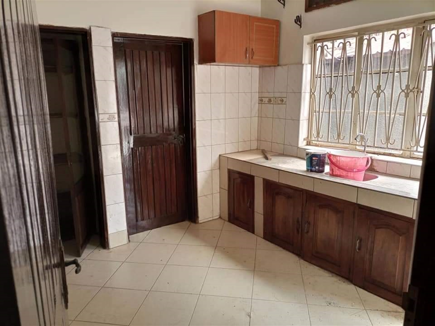 Bungalow for rent in Kulambilo Kampala