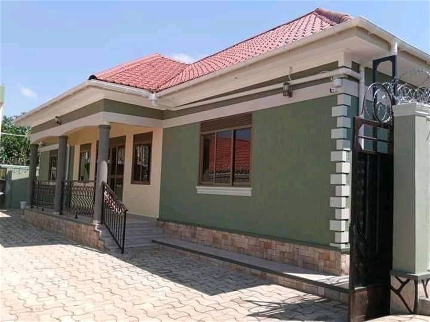 Bungalow for rent in Kyanja Kampala