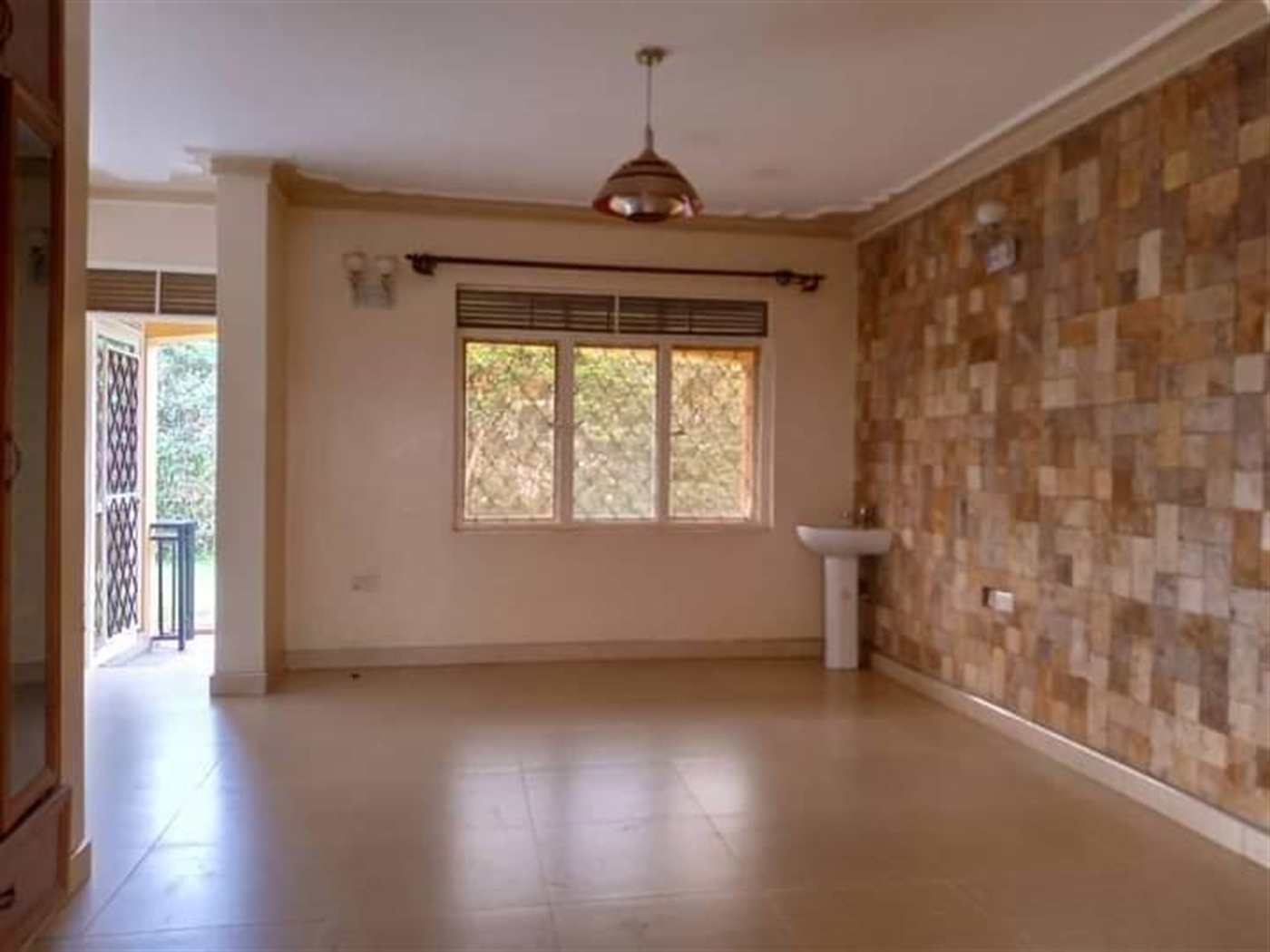 Bungalow for rent in Bweyogerere Wakiso