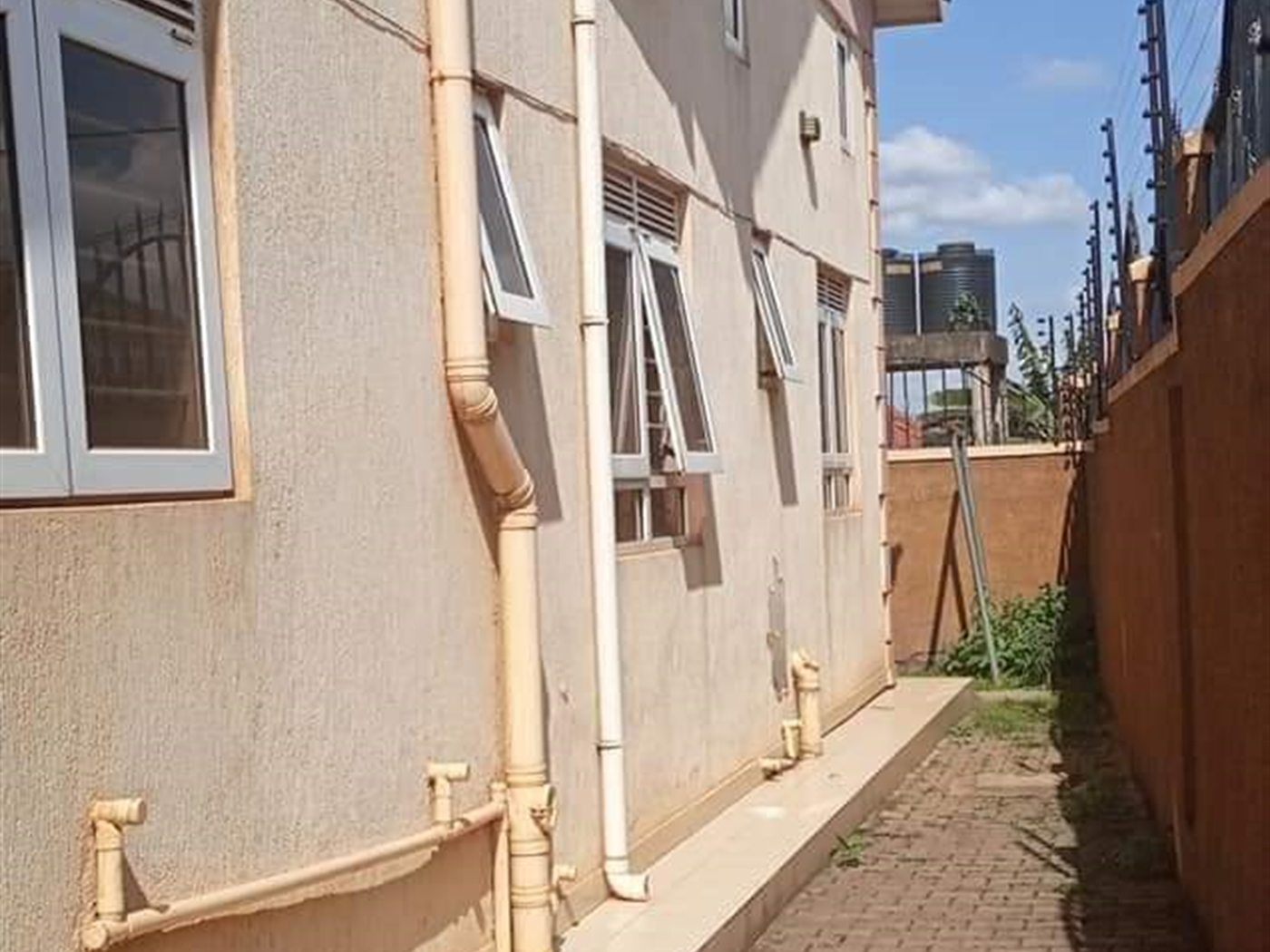 Bungalow for rent in Kyanja Wakiso