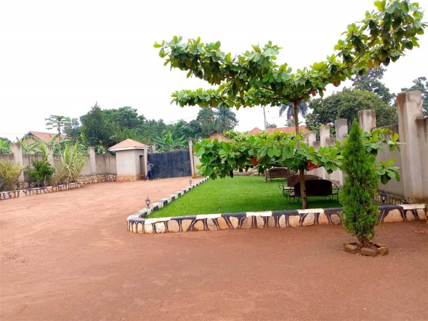 Bungalow for sale in Kasangati Wakiso