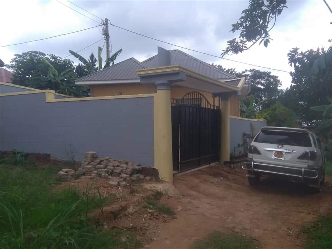 Bungalow for sale in Seguku Kampala