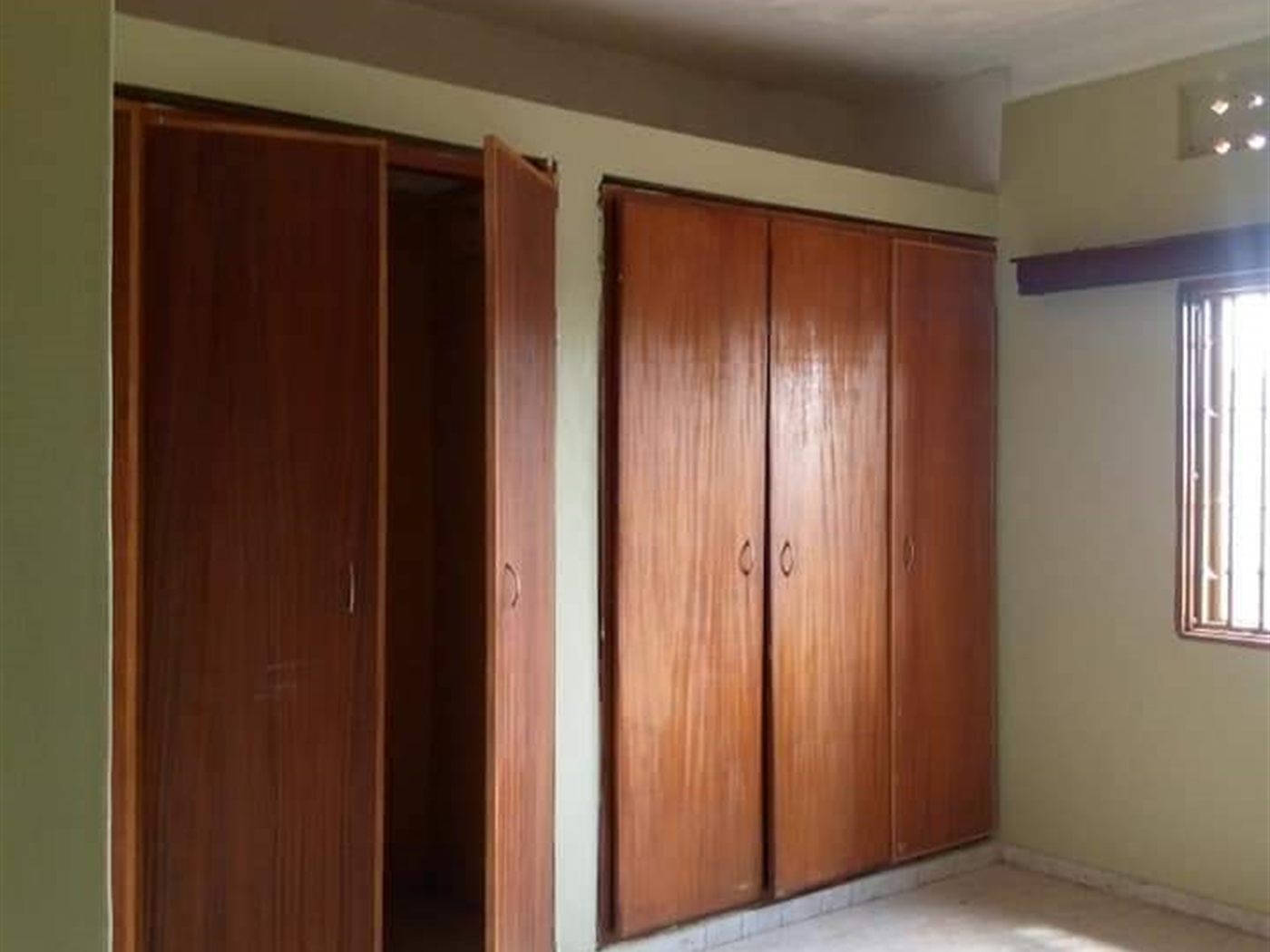 Bungalow for rent in Kisaasi Kampala