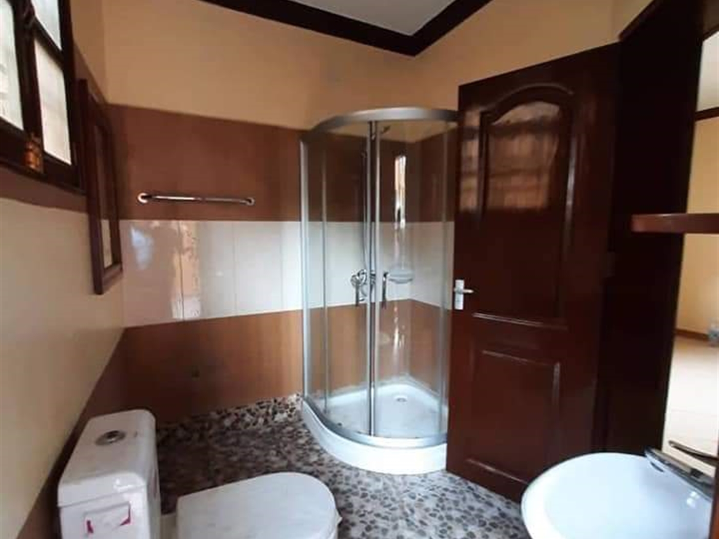 Apartment for rent in Kiwaatule Kampala