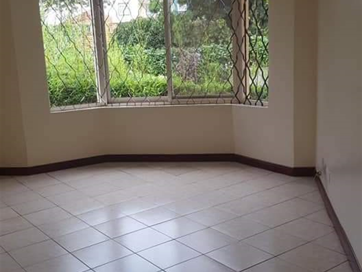 Bungalow for rent in Najjera Wakiso