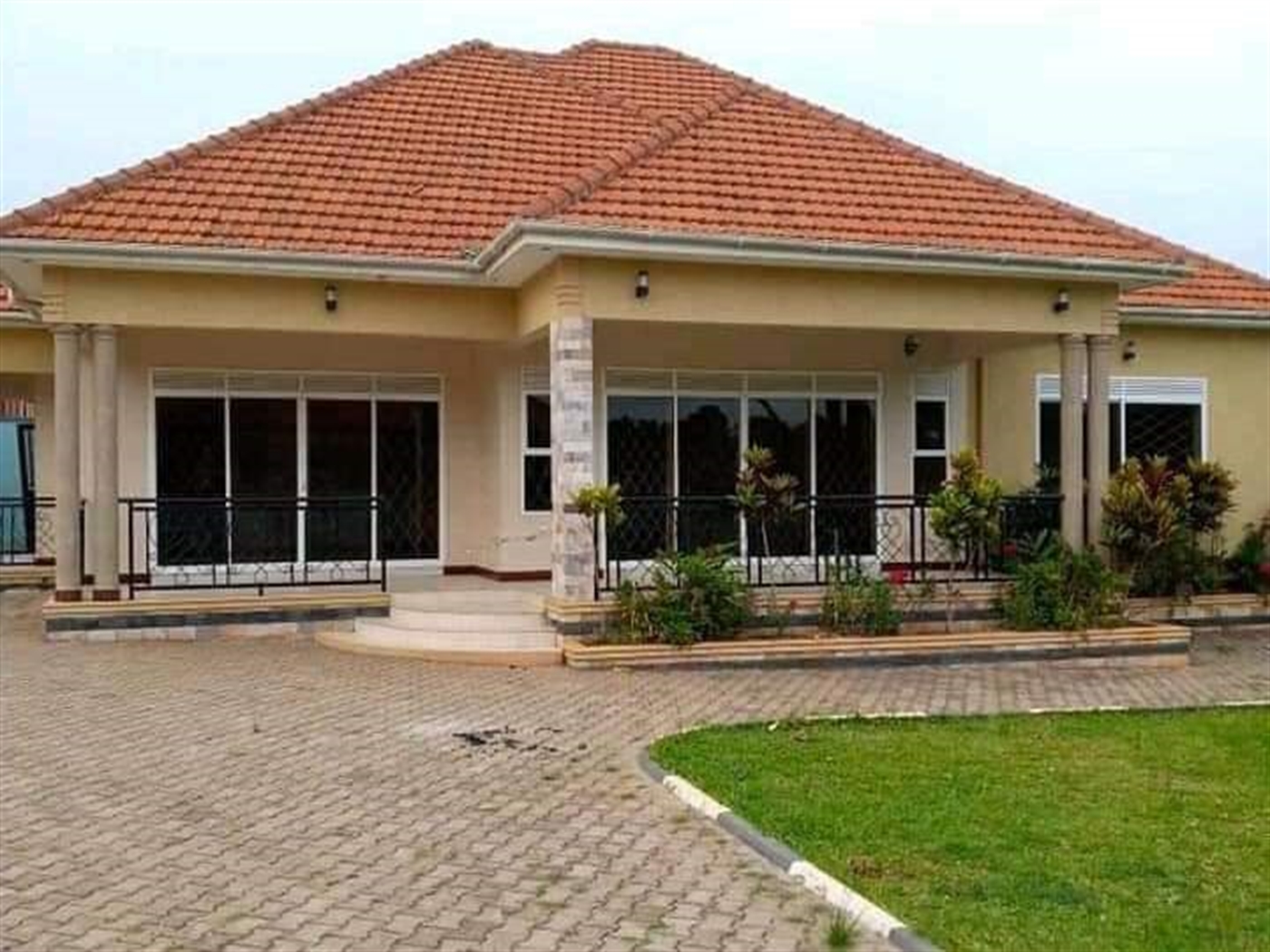 Bungalow for rent in Kitende Kampala
