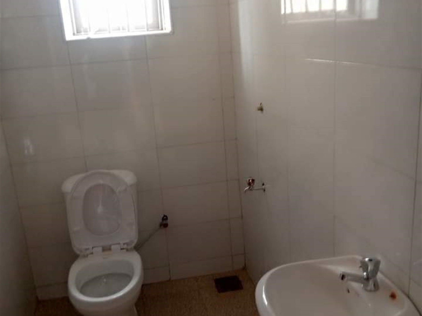 Semi Detached for rent in Kyanja Kampala