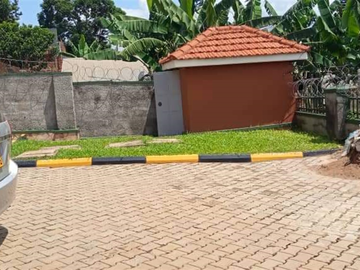 Bungalow for rent in Kyetume Mukono