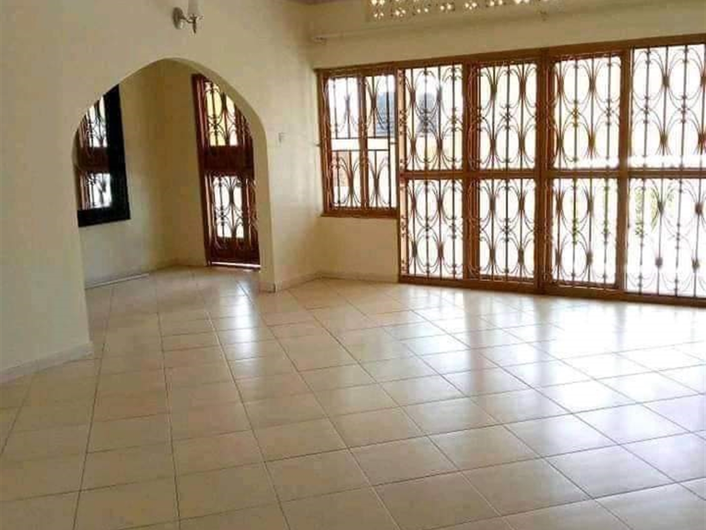 Bungalow for rent in Mpererwe Kampala