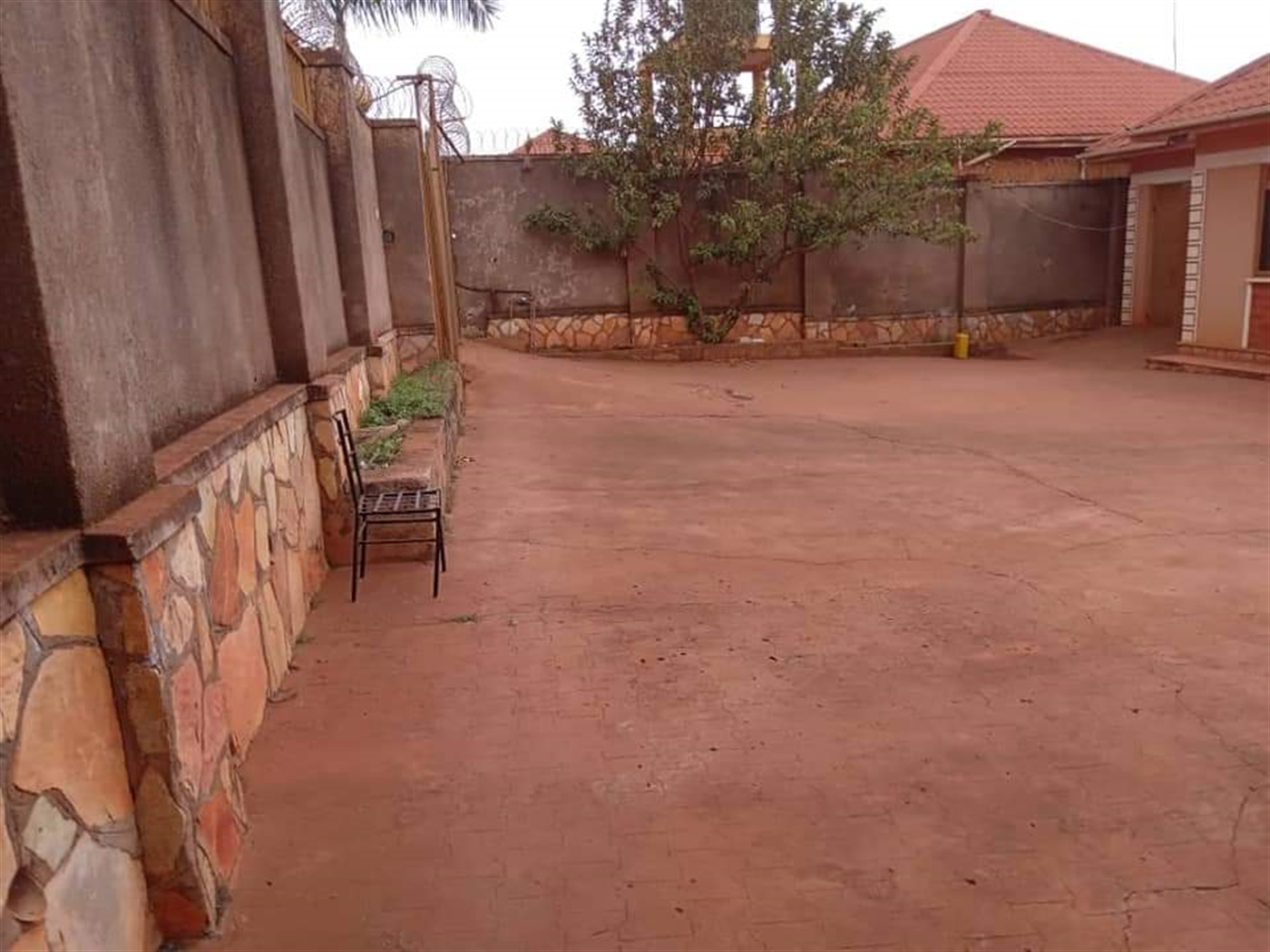 Bungalow for sale in Kasangati Wakiso