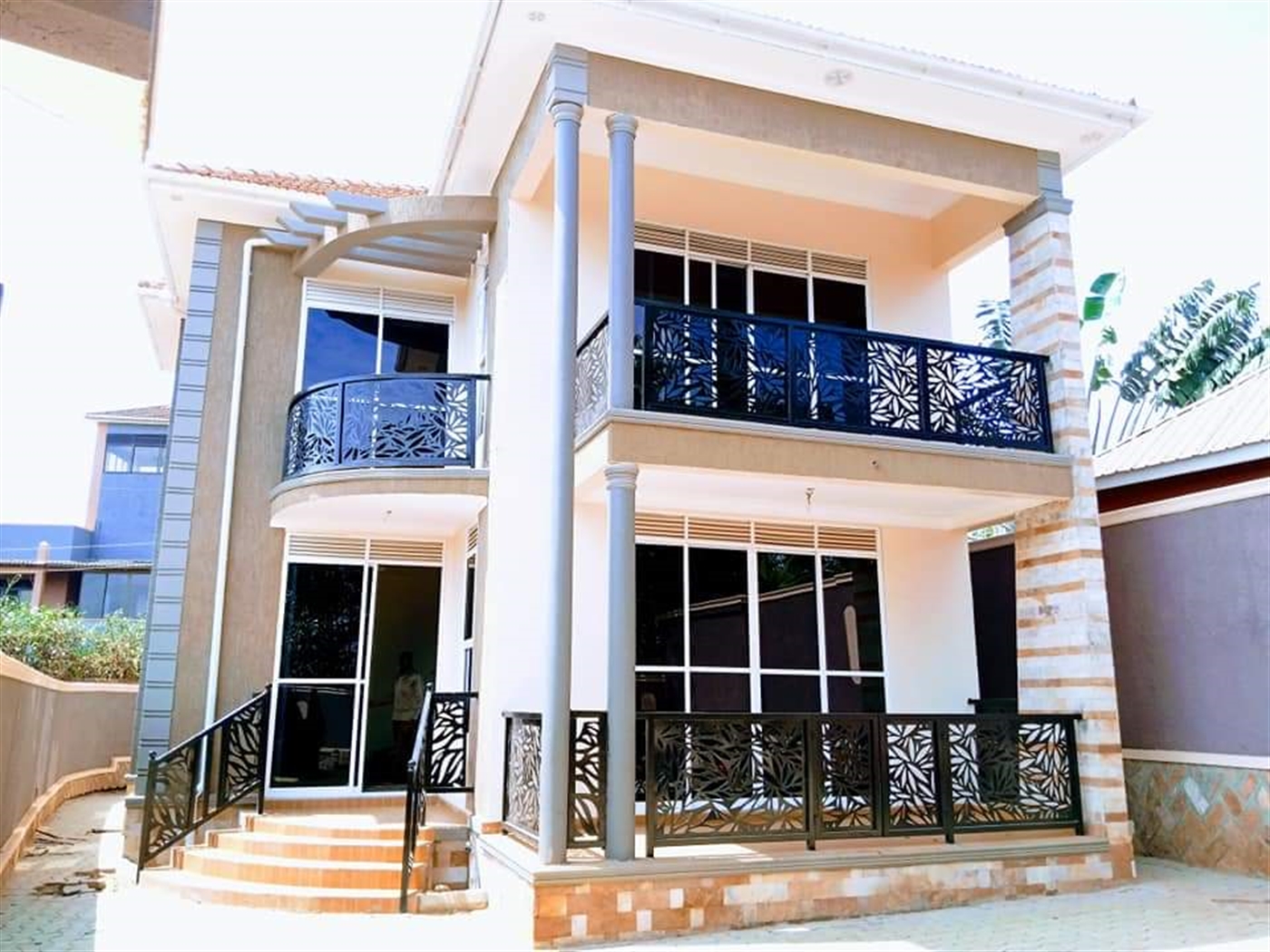 Duplex for sale in Kyanja Kampala