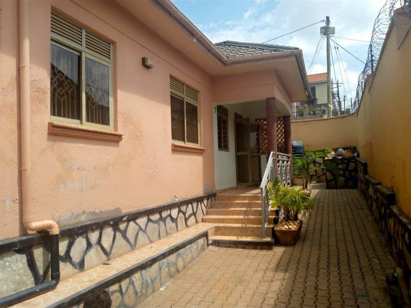 Semi Detached for rent in Kira Wakiso