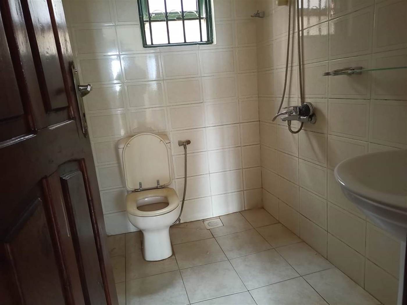 Apartment for rent in Naalya Wakiso