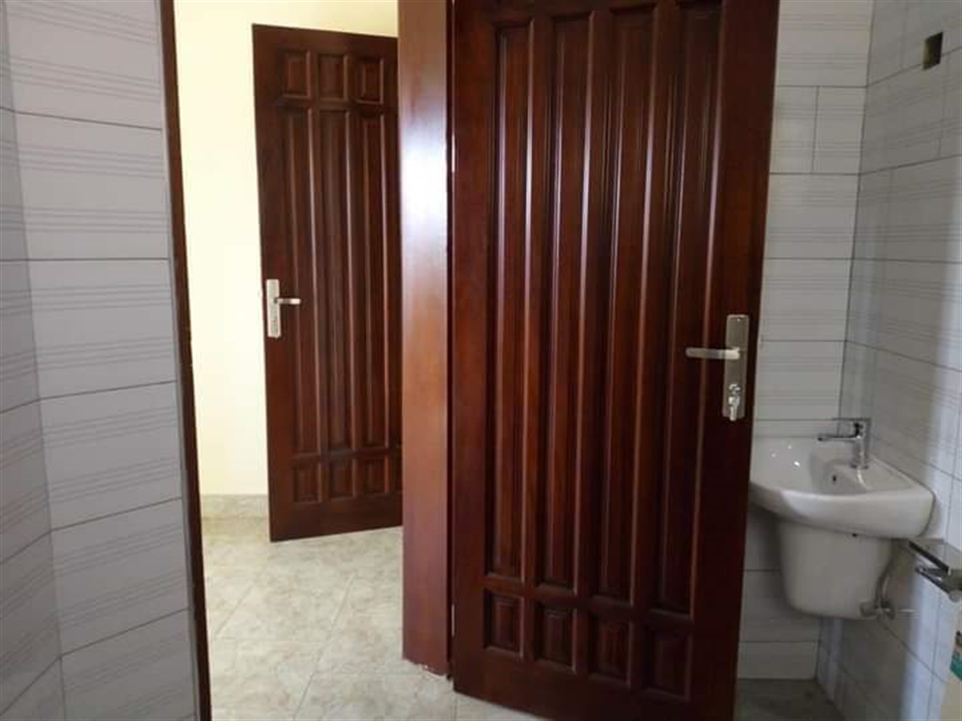 Apartment for rent in Namugongo Wakiso