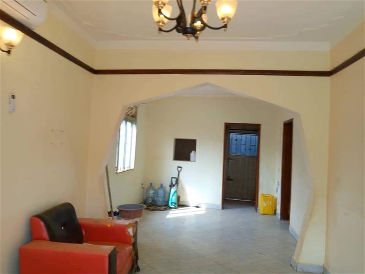 Bungalow for rent in Mpererwe Kampala