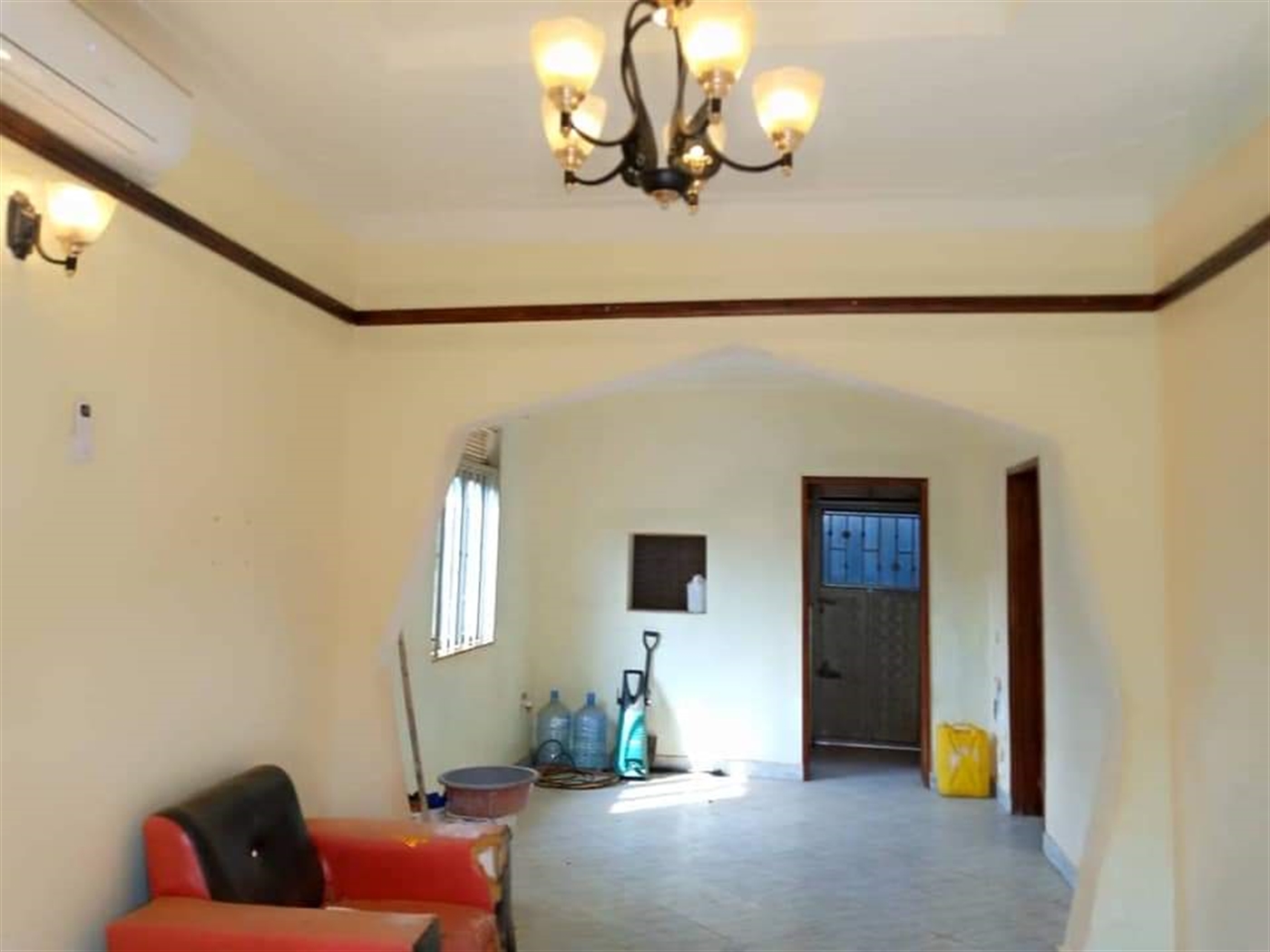 Bungalow for rent in Mpererwe Kampala